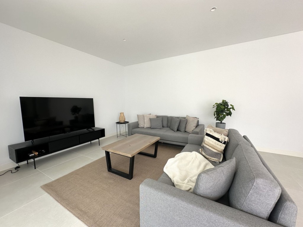 3 Bed, 2 Bath, ApartmentFor Sale, Fuengirola, Malaga