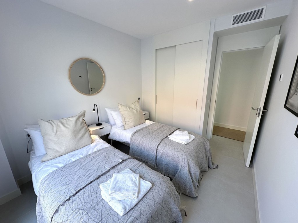 3 Bed, 2 Bath, ApartmentFor Sale, Fuengirola, Malaga