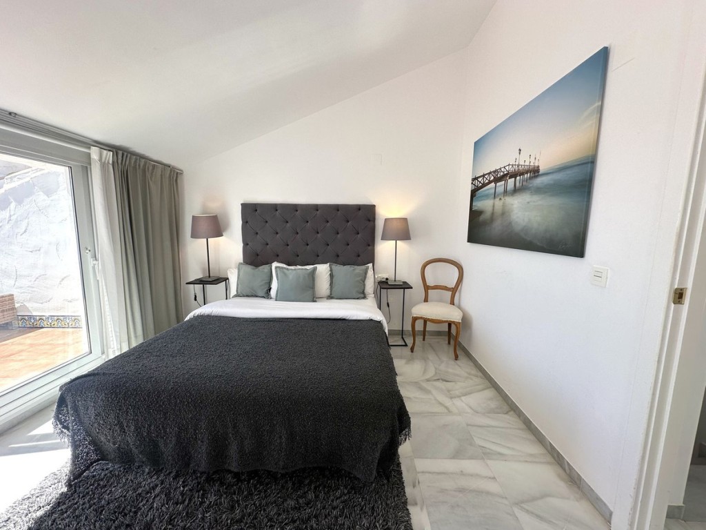 2 Bed, 2 Bath, ApartmentFor Sale, Nueva Andalucia, Malaga