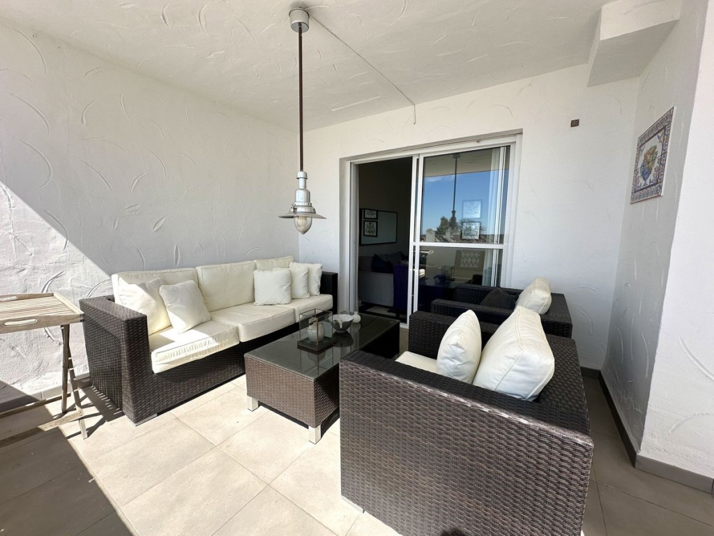 2 Bed, 2 Bath, ApartmentFor Sale, Nueva Andalucia, Malaga