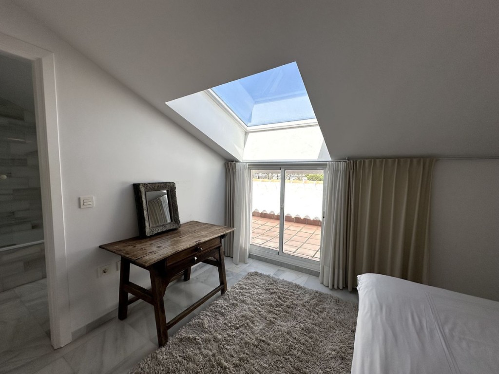 2 Bed, 2 Bath, ApartmentFor Sale, Nueva Andalucia, Malaga