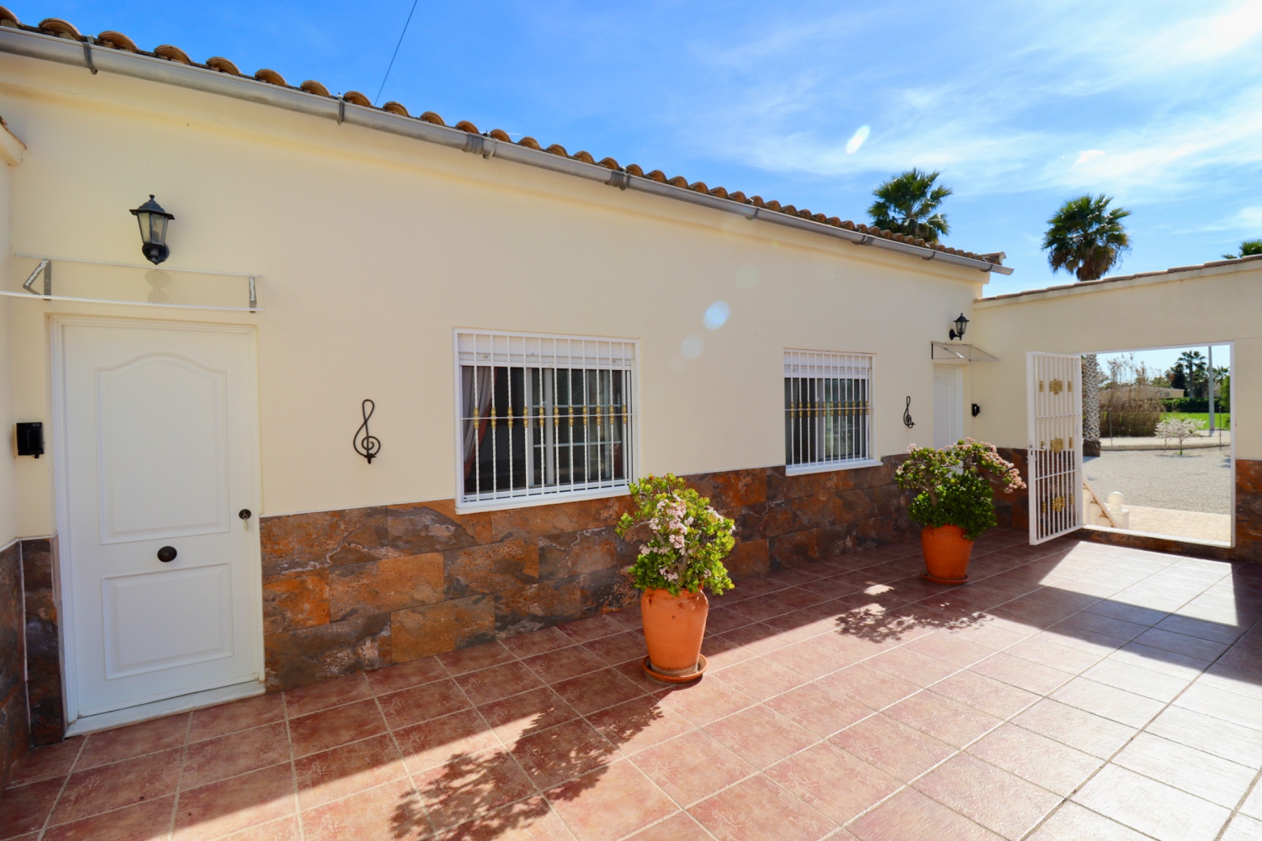 5 Bed, 4 Bath, HouseFor Sale, Catral, Alicante