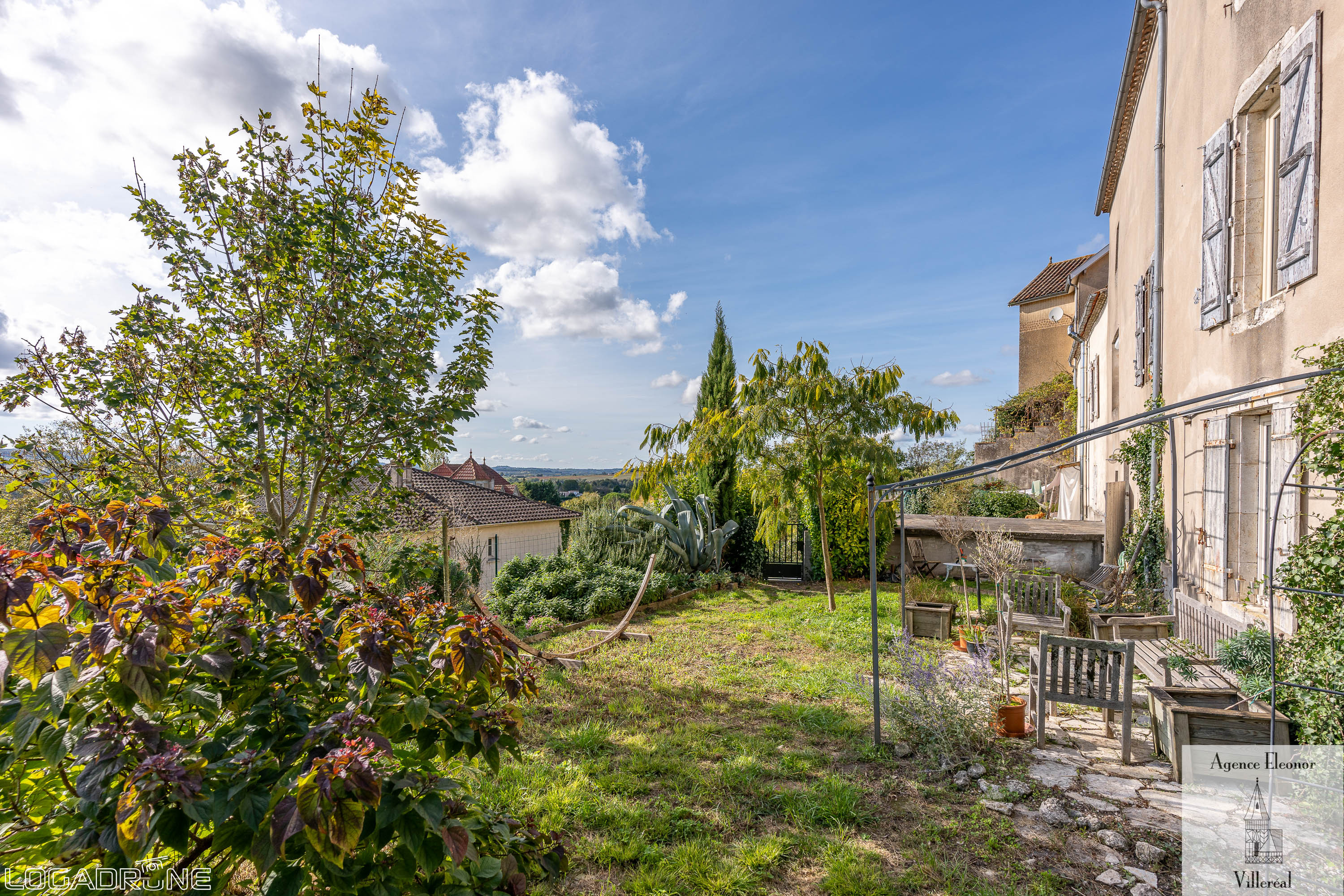 3 Bed, 2 Bath, HouseFor Sale, Monflanquin, Lot-et-Garonne, Aquitaine, 47150