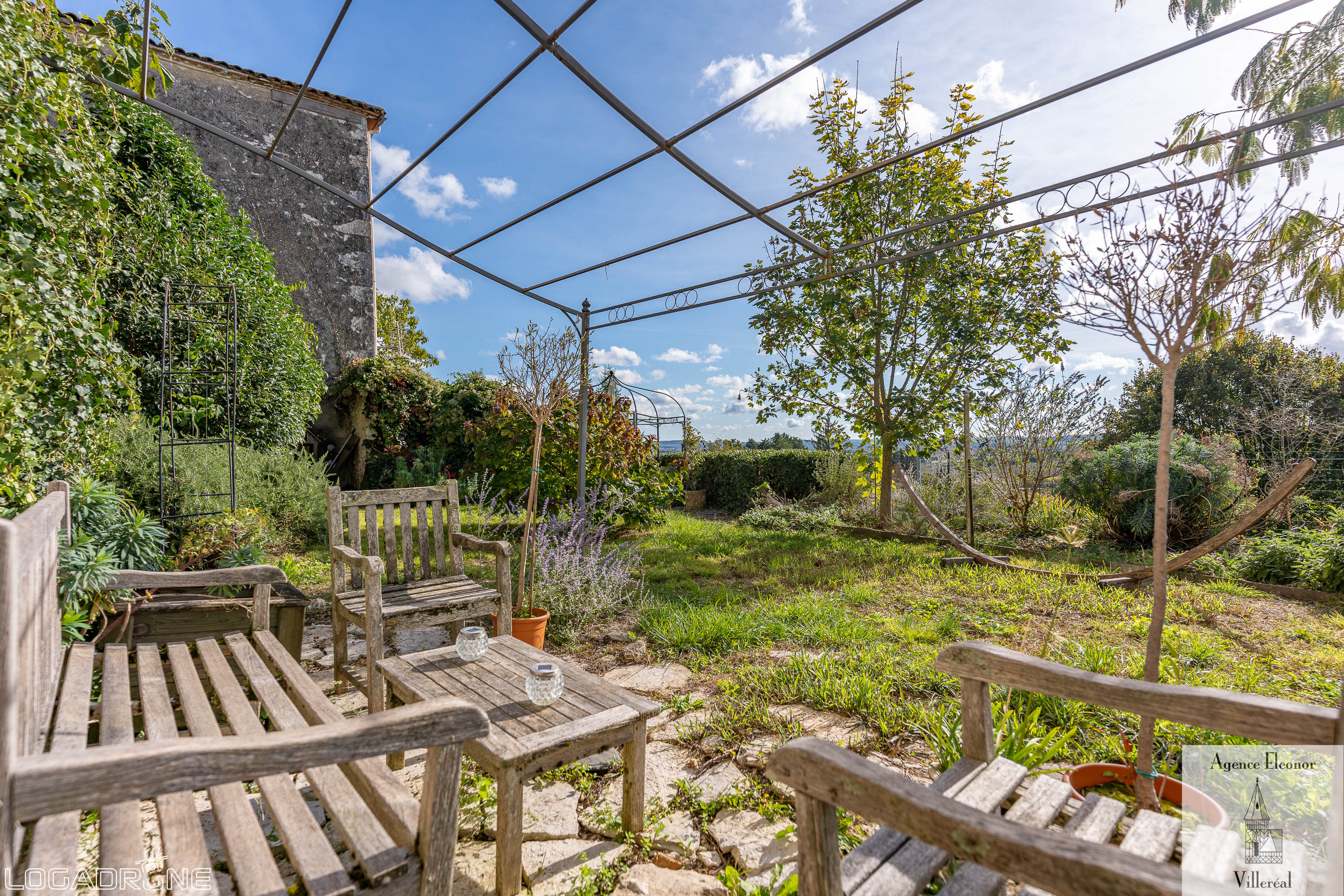 3 Bed, 2 Bath, HouseFor Sale, Monflanquin, Lot-et-Garonne, Aquitaine, 47150