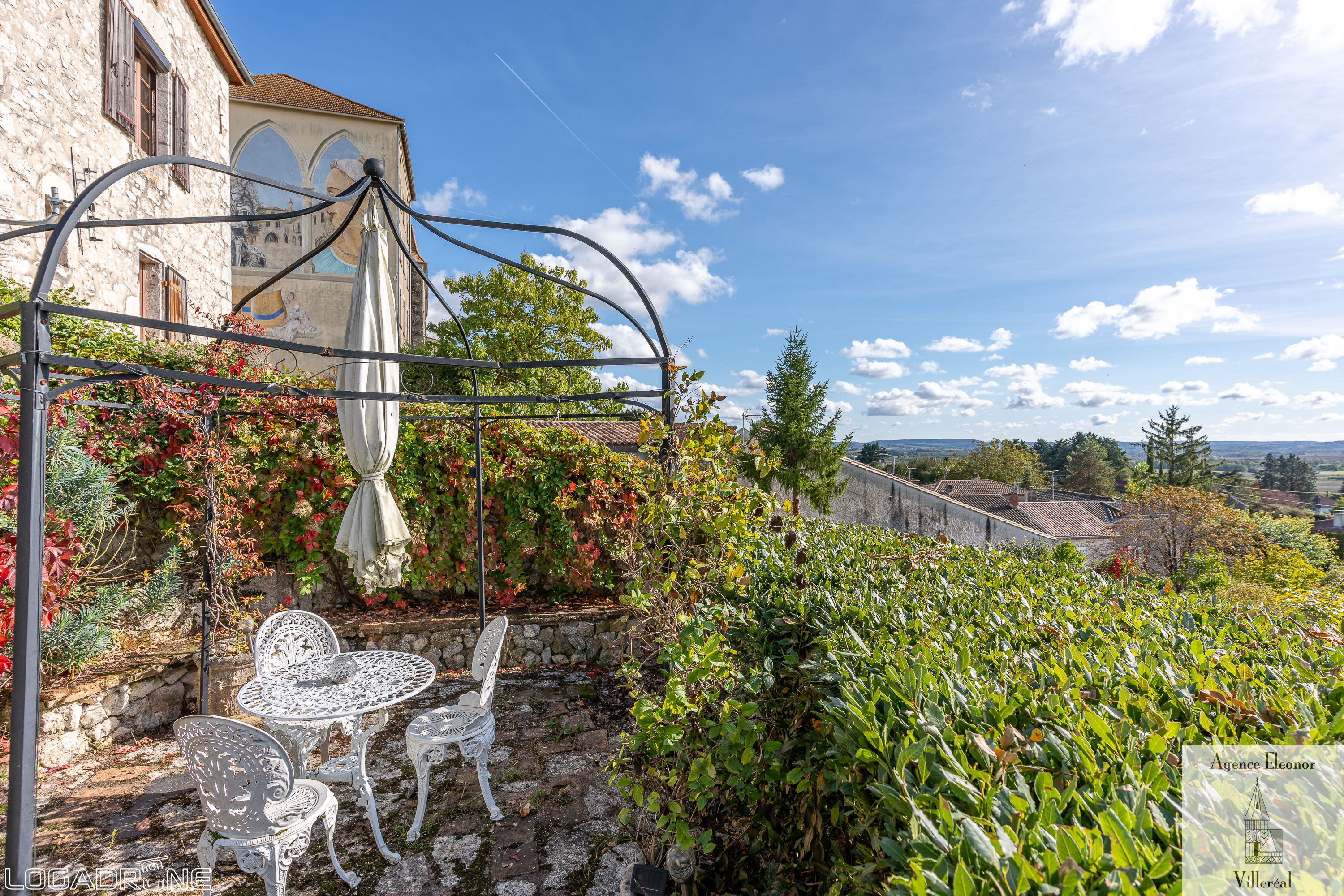 3 Bed, 2 Bath, HouseFor Sale, Monflanquin, Lot-et-Garonne, Aquitaine, 47150