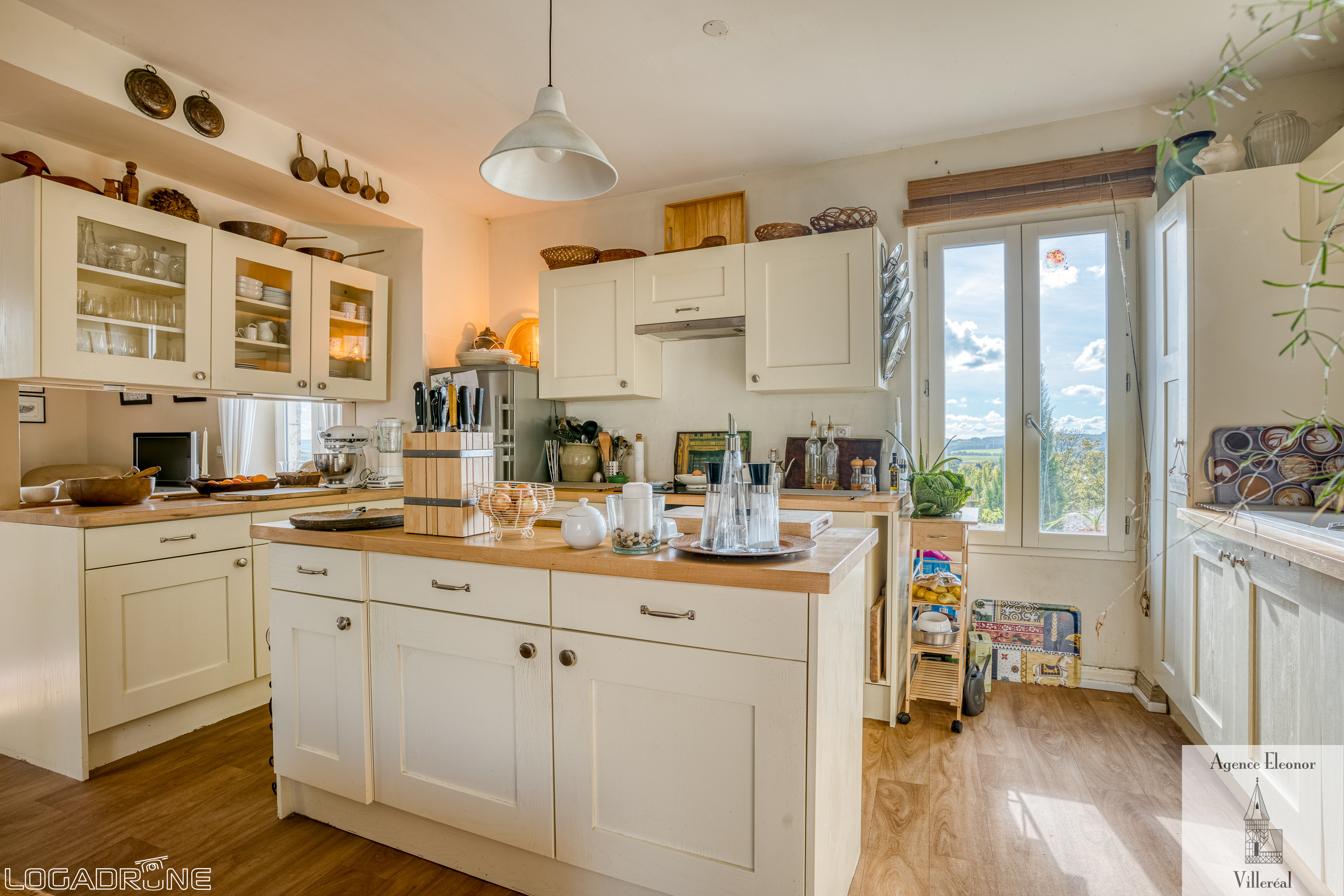 3 Bed, 2 Bath, HouseFor Sale, Monflanquin, Lot-et-Garonne, Aquitaine, 47150