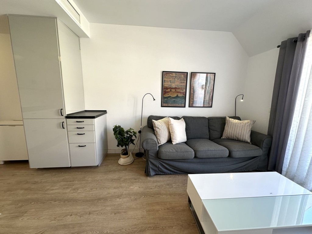 2 Bed, 1 Bath, ApartmentFor Sale, Fuengirola, Malaga