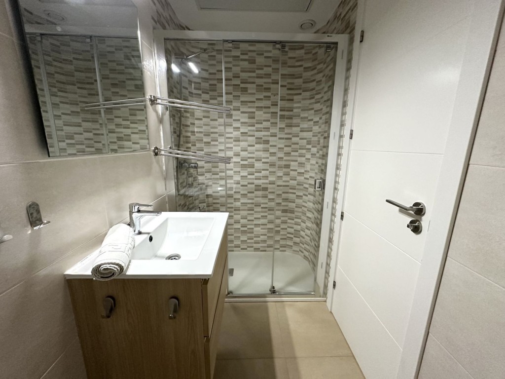 2 Bed, 1 Bath, ApartmentFor Sale, Fuengirola, Malaga