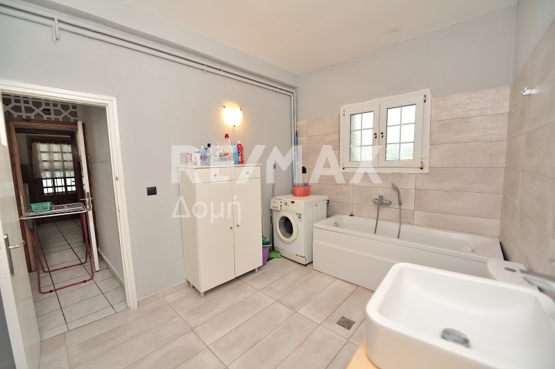 4 Bed, 1 Bath, HouseFor Sale, Main town - Chora, Skiathos, Sporades