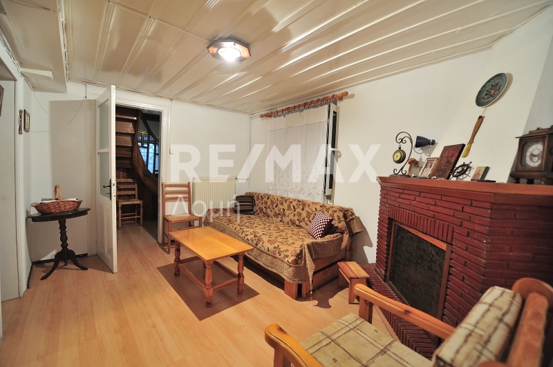 4 Bed, 1 Bath, HouseFor Sale, Main town - Chora, Skiathos, Sporades