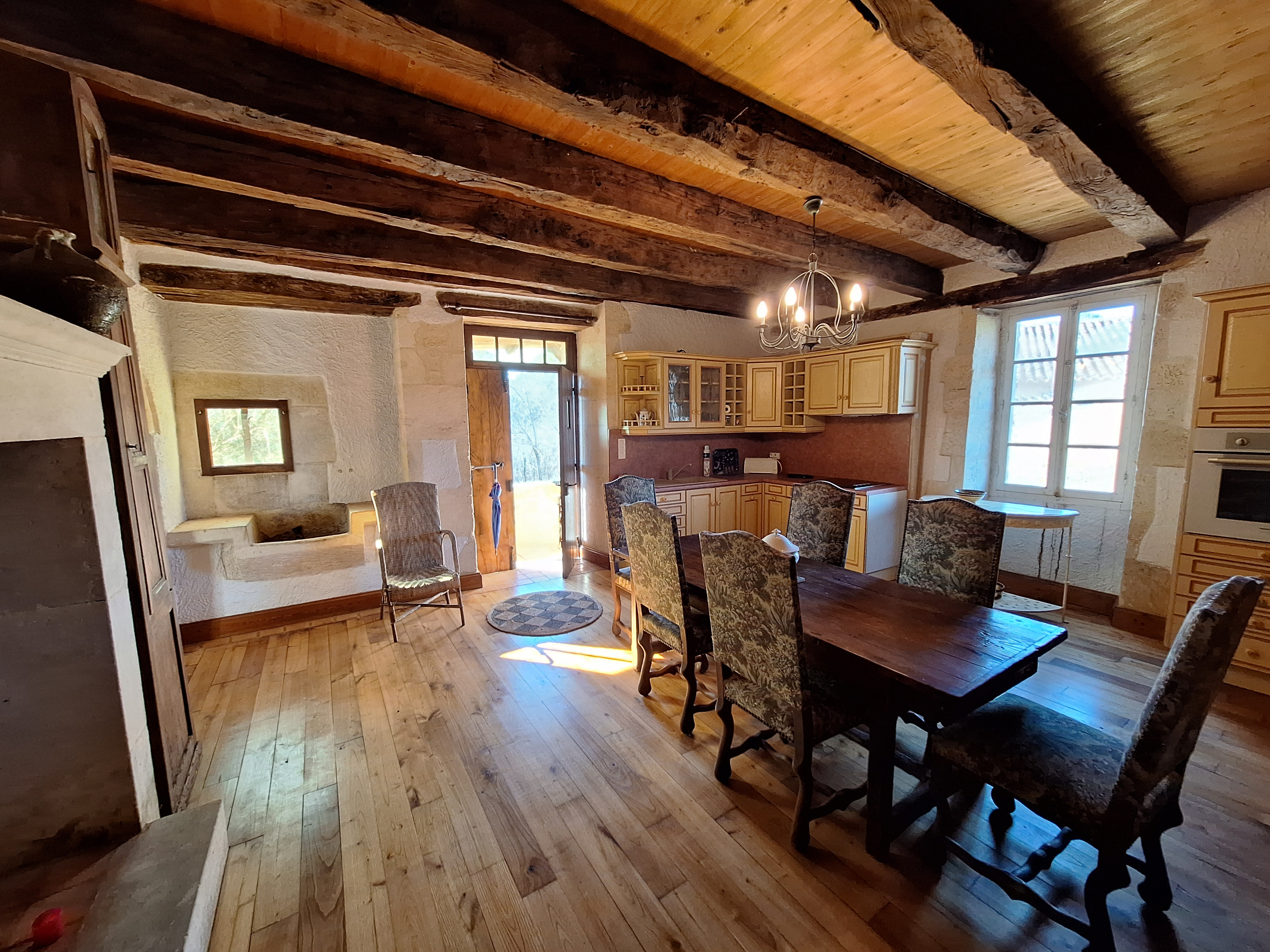 4 Bed, 1 Bath, HouseFor Sale, Fumel, Lot-et-Garonne, Aquitaine, 47500