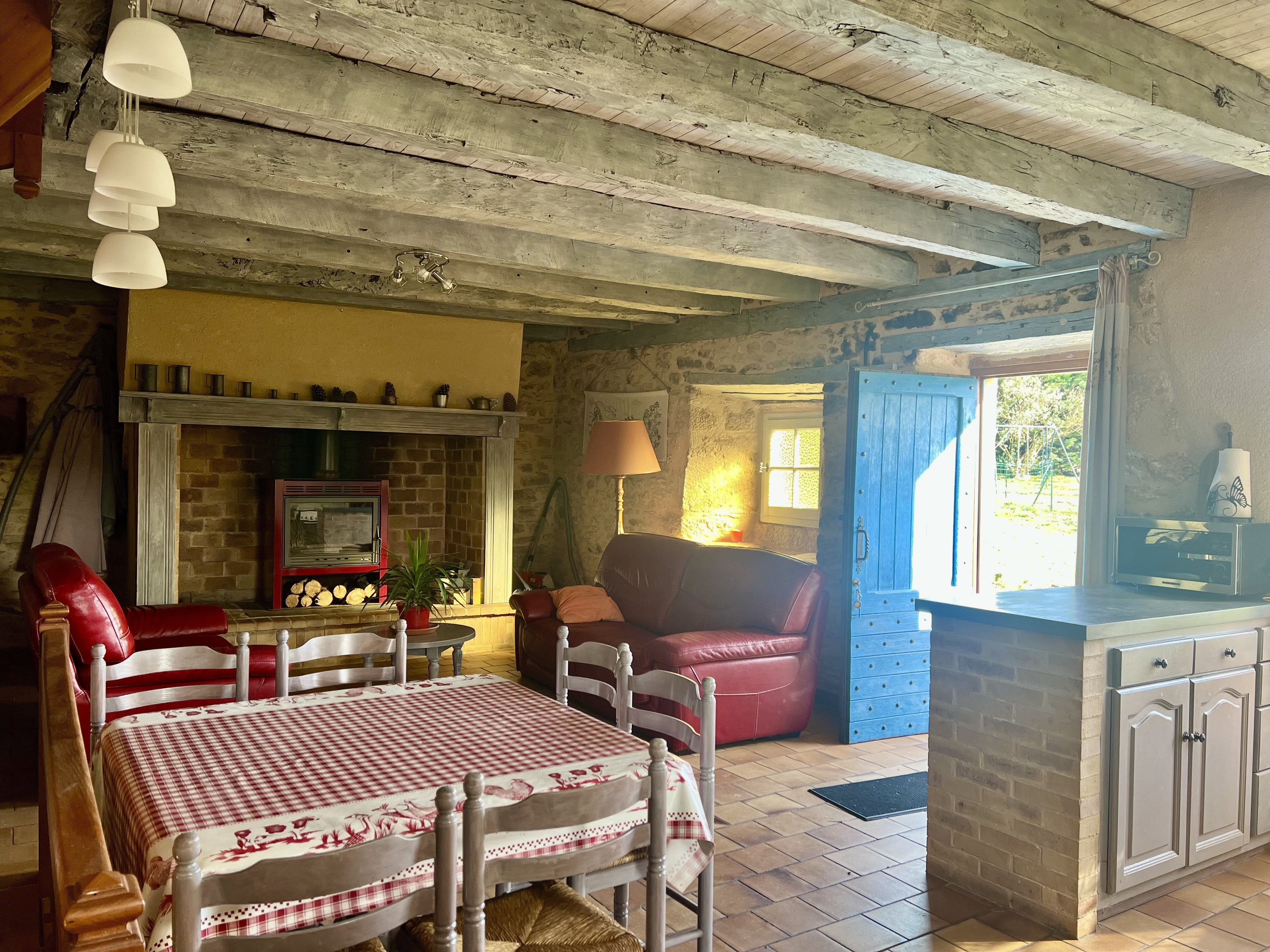 3 Bed, 2 Bath, HouseFor Sale, Villefranche du perigord, Dordogne, Aquitaine, 24550