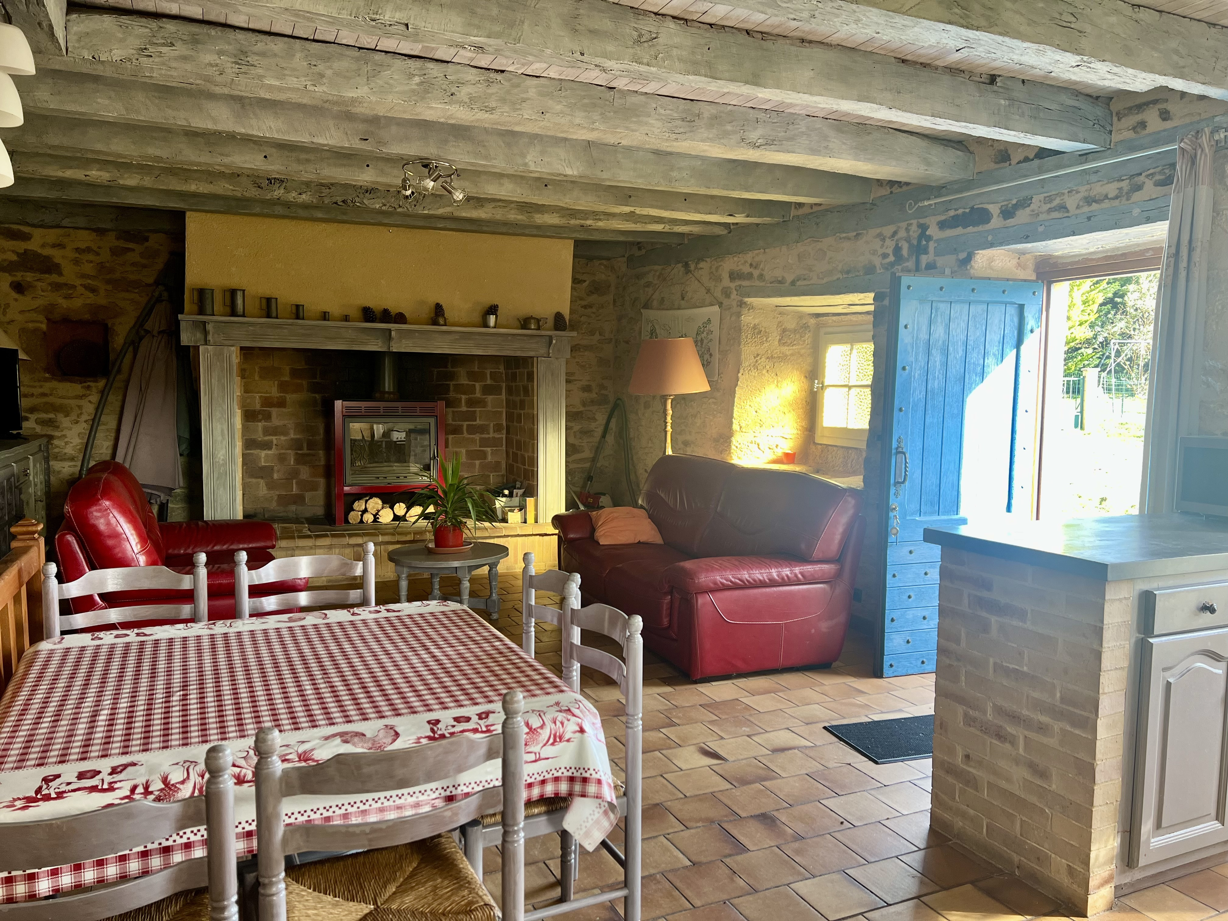 3 Bed, 2 Bath, HouseFor Sale, Villefranche du perigord, Dordogne, Aquitaine, 24550