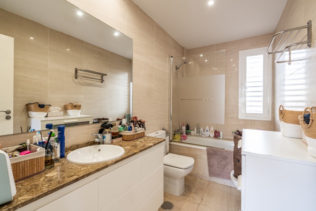 4 Bed, 2 Bath, HouseFor Sale, Mijas Costa, Malaga