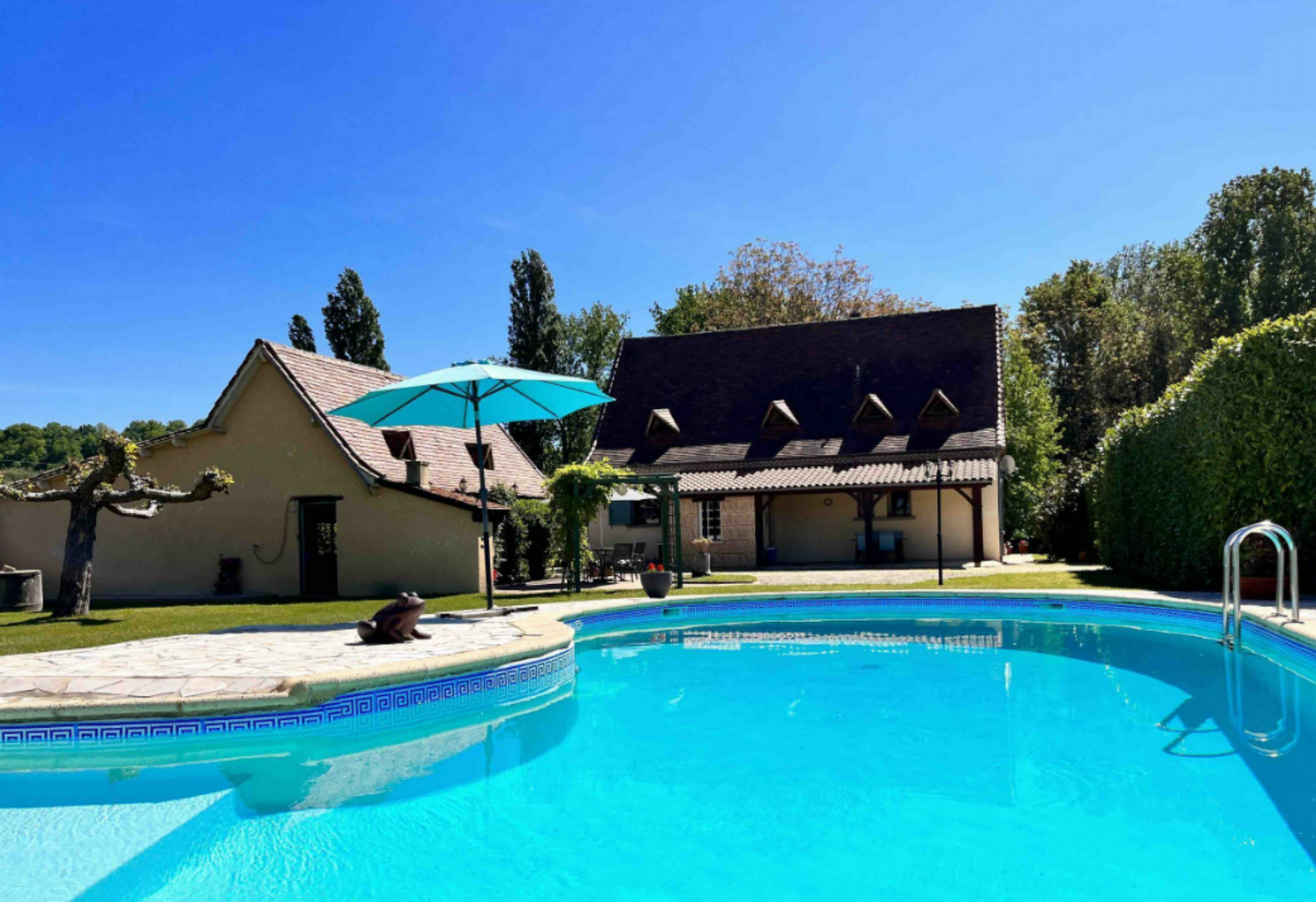 4 Bed, 1 Bath, HouseFor Sale, Lalinde, Dordogne, Aquitaine, 24150