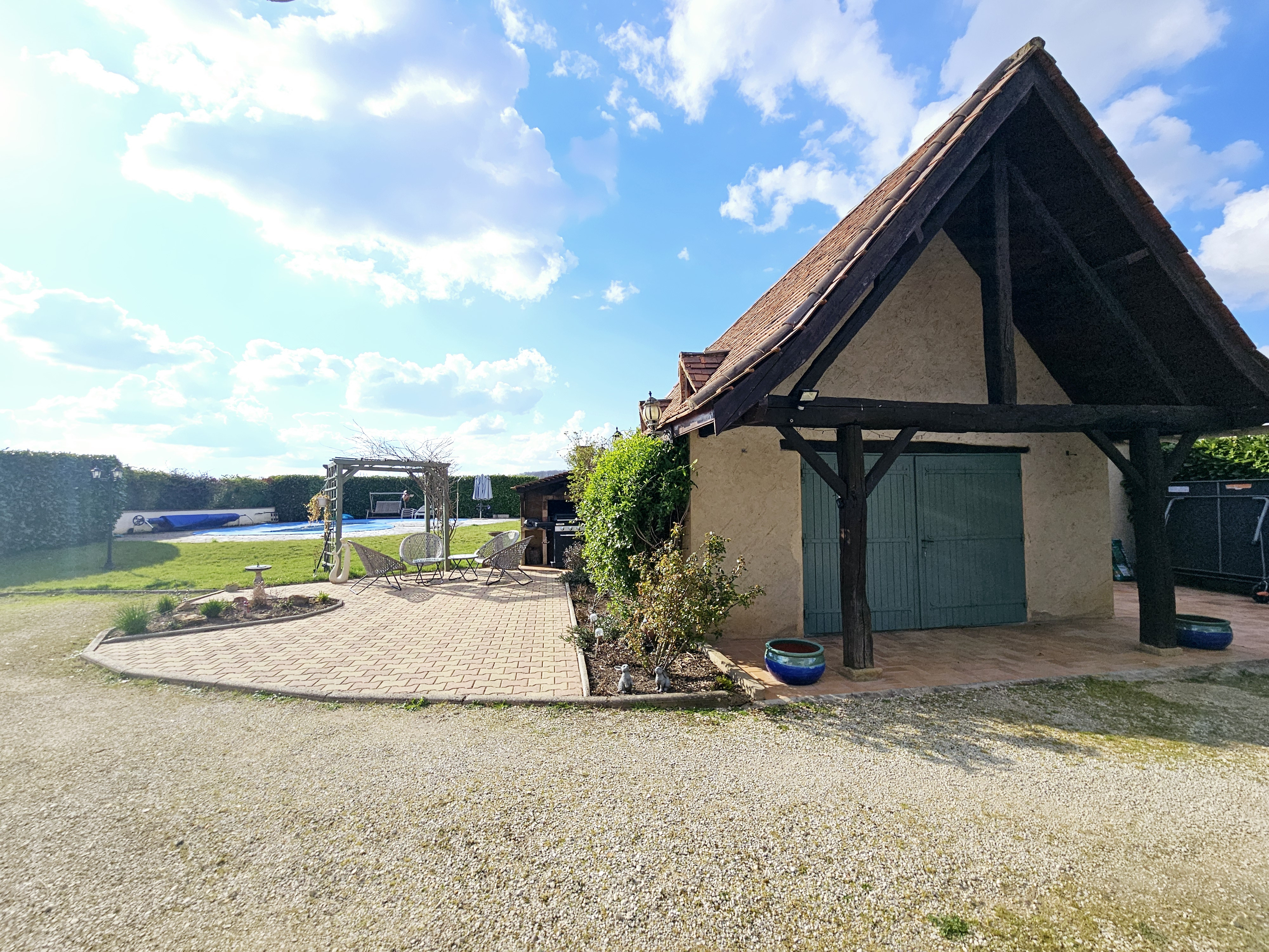 4 Bed, 1 Bath, HouseFor Sale, Lalinde, Dordogne, Aquitaine, 24150