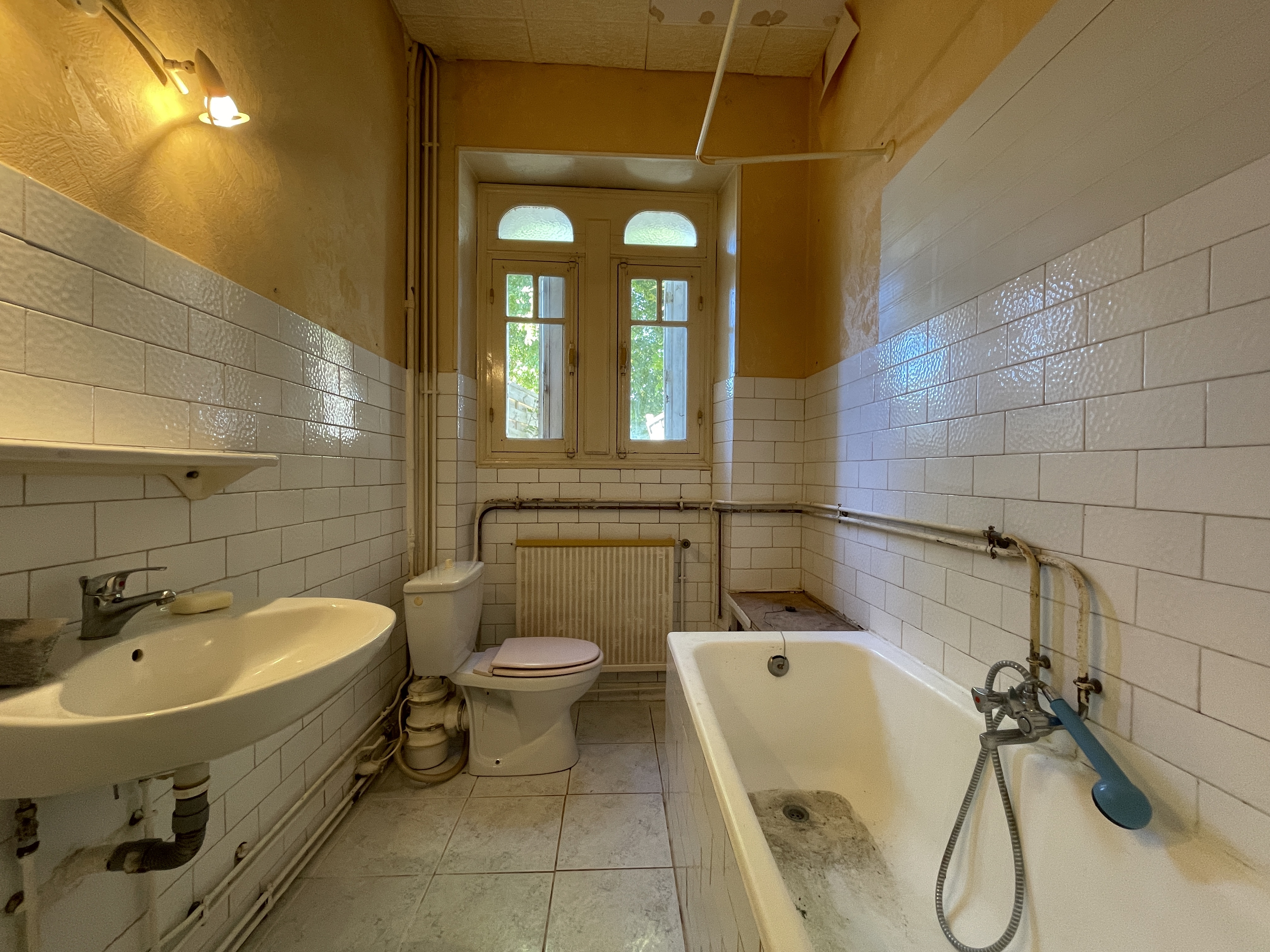 6 Bed, 2 Bath, HouseFor Sale, Monbazillac, Dordogne, Aquitaine, 24240