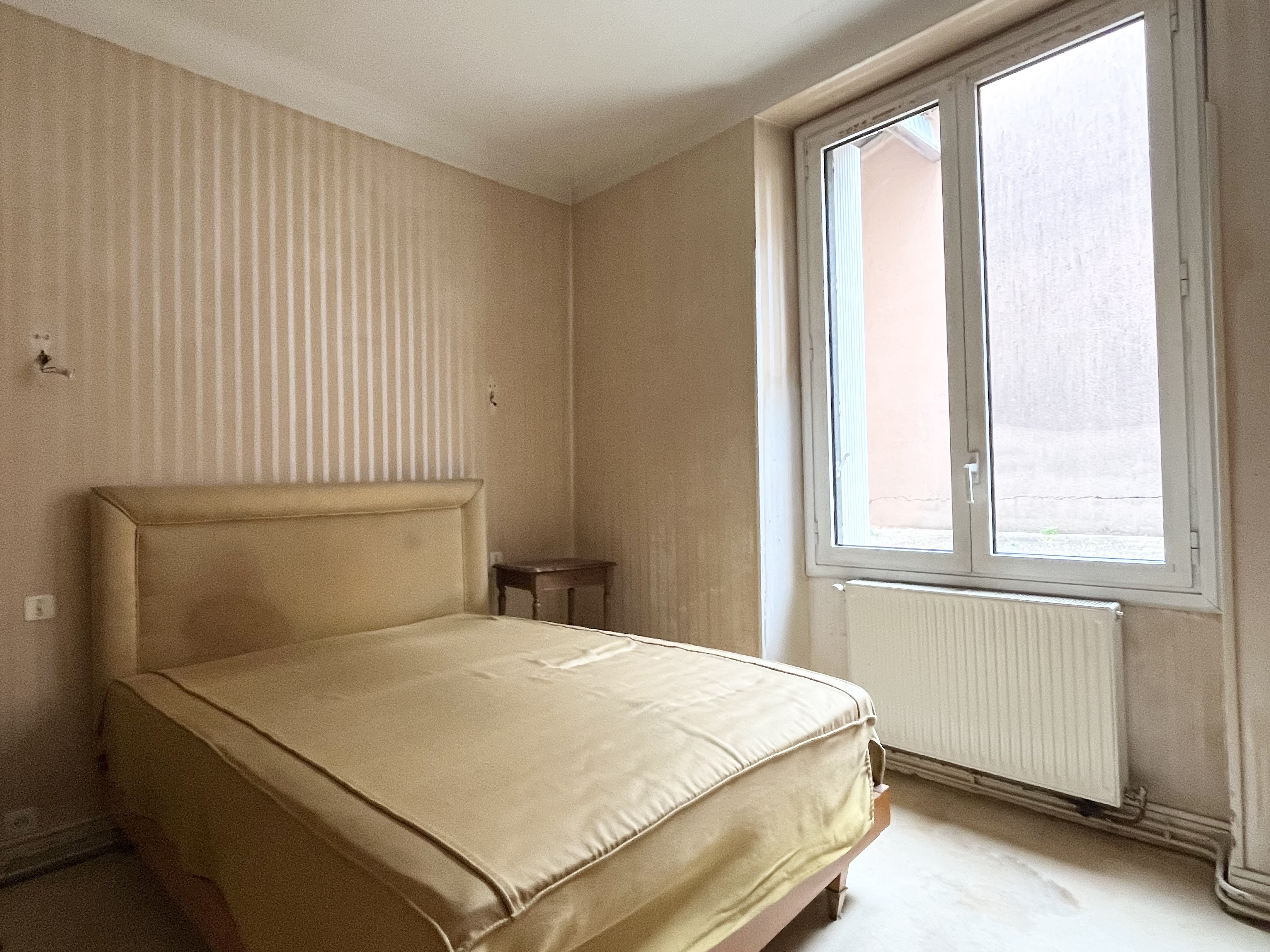 4 Bed, 2 Bath, ApartmentFor Sale, Bergerac, Dordogne, Aquitaine, 24100