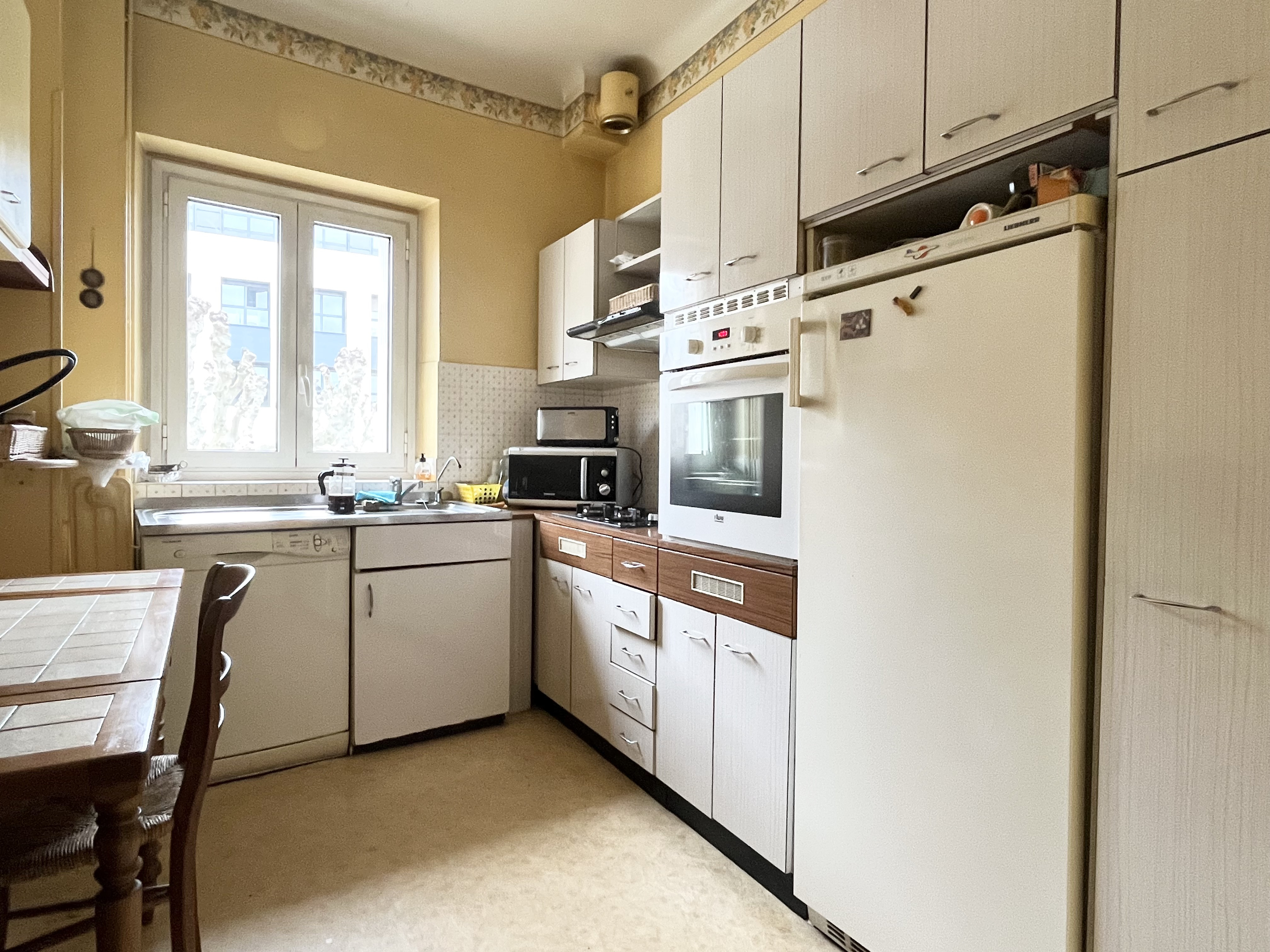 4 Bed, 2 Bath, ApartmentFor Sale, Bergerac, Dordogne, Aquitaine, 24100