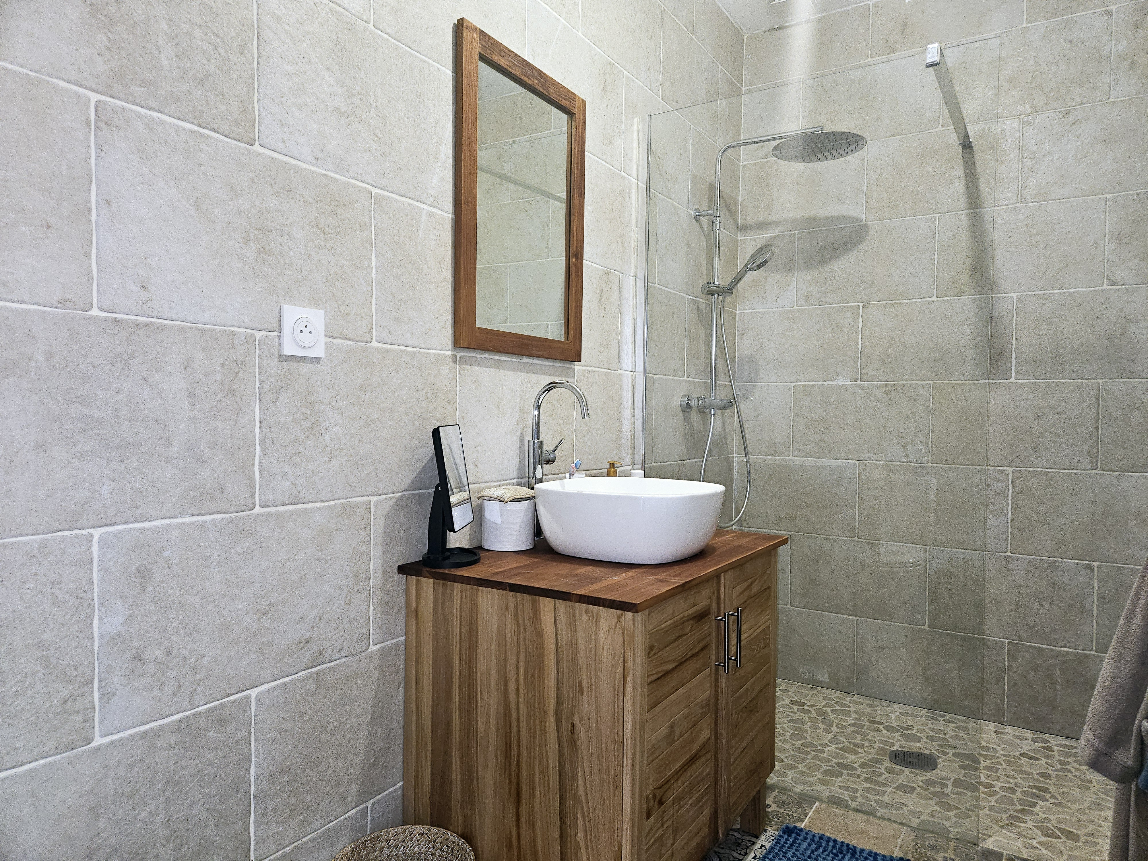 7 Bed, 2 Bath, HouseFor Sale, Bergerac, Dordogne, Aquitaine, 24100