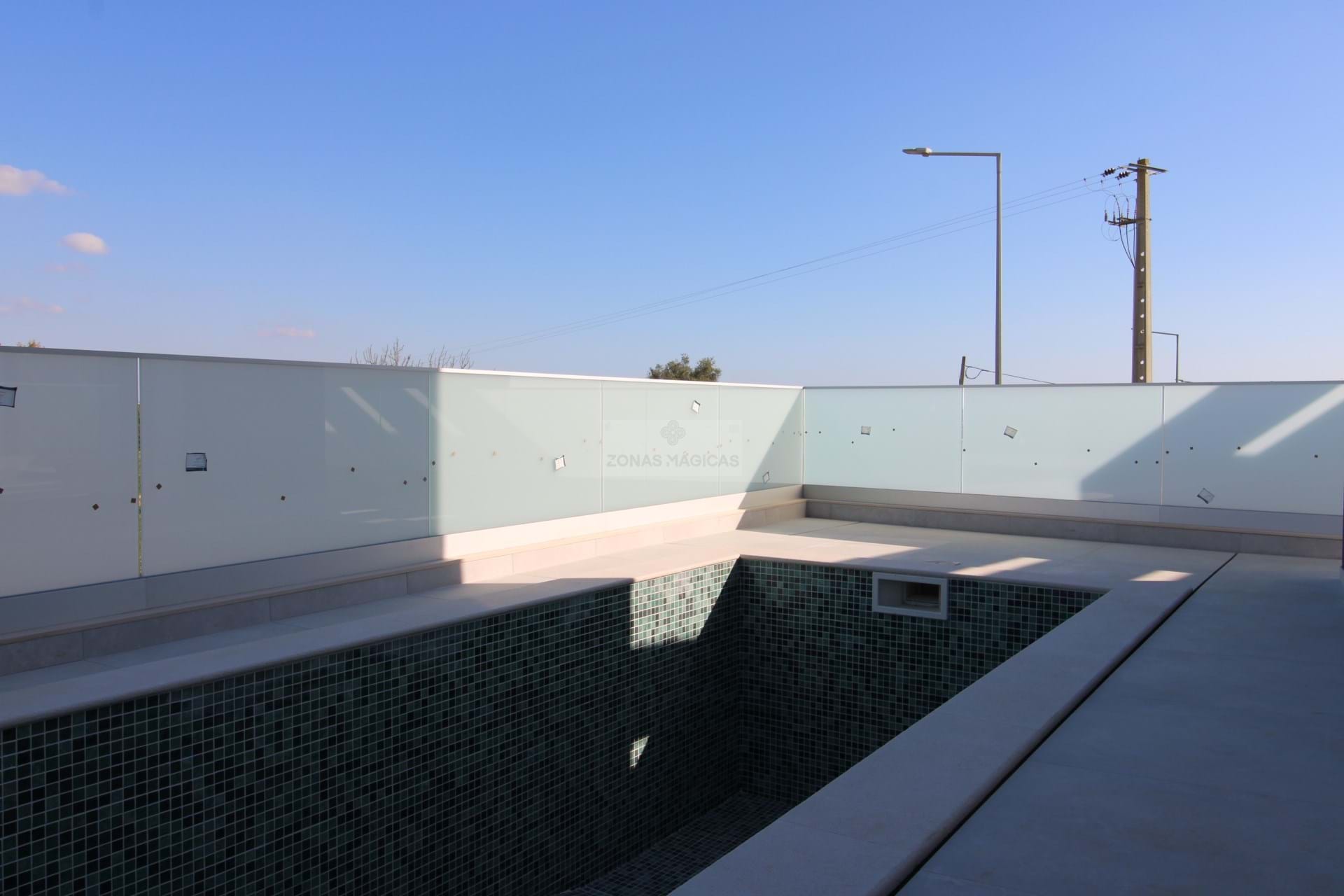 3 Bed, 4 Bath, HouseFor Sale, Mexilhoeira Grande, Portimão, Faro, 8500-120