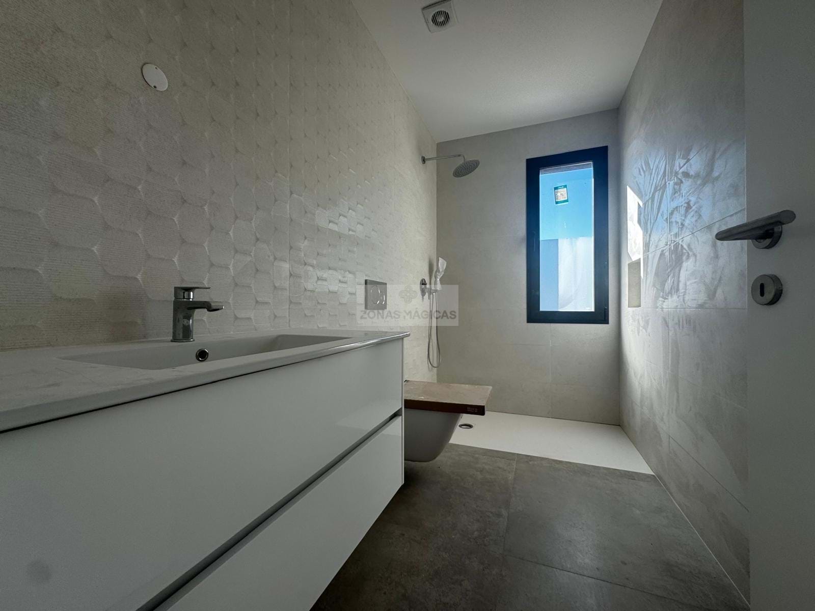 3 Bed, 4 Bath, HouseFor Sale, Mexilhoeira Grande, Portimão, Faro, 8500-120