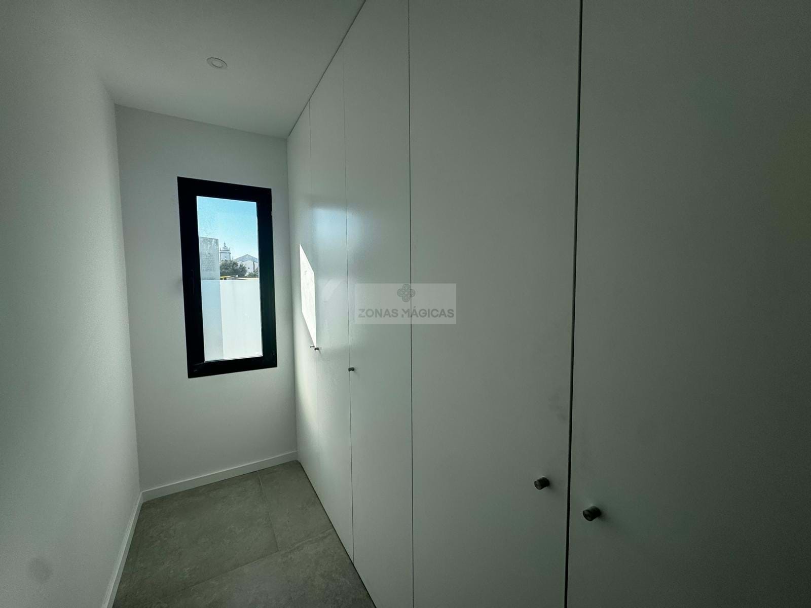 3 Bed, 4 Bath, HouseFor Sale, Mexilhoeira Grande, Portimão, Faro, 8500-120