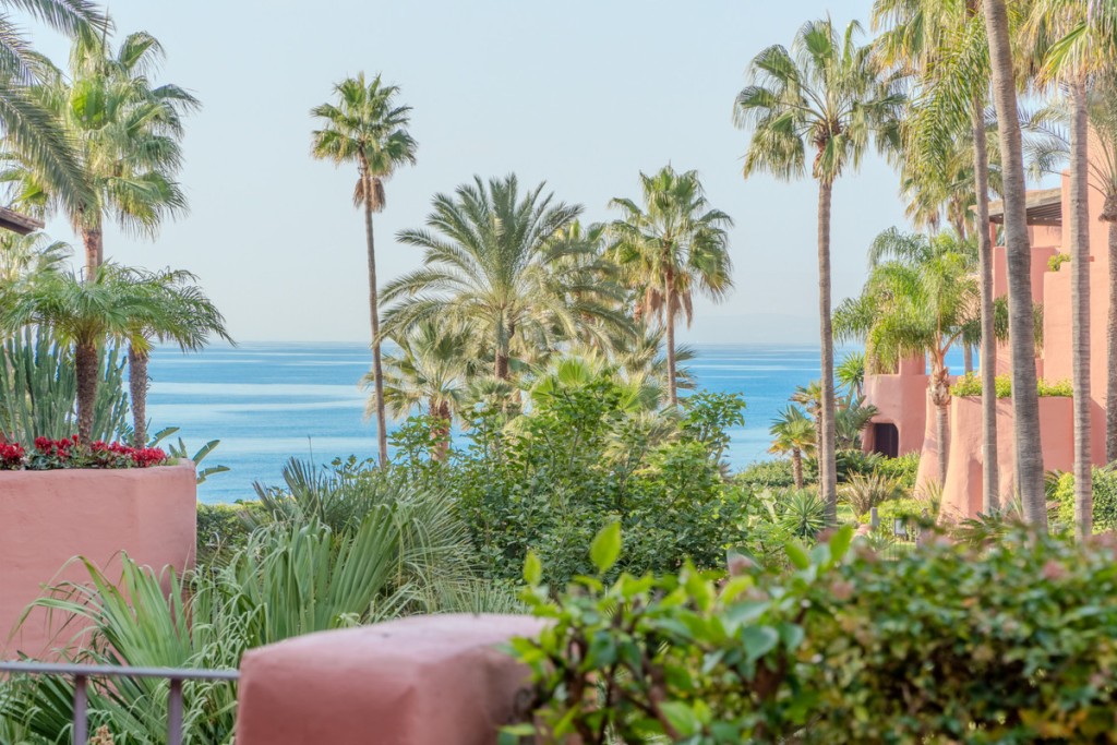 3 Bed, 3 Bath, ApartmentFor Sale, Estepona, Malaga