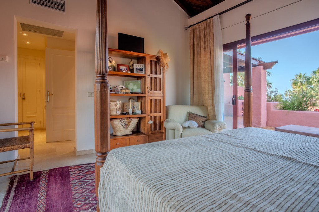 3 Bed, 3 Bath, ApartmentFor Sale, Estepona, Malaga