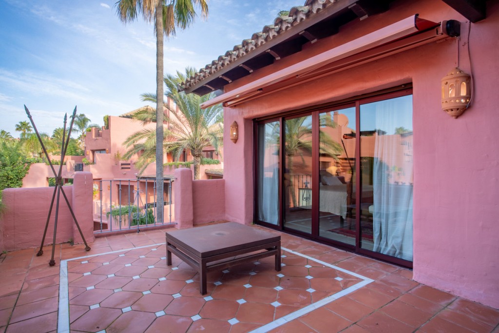 3 Bed, 3 Bath, ApartmentFor Sale, Estepona, Malaga