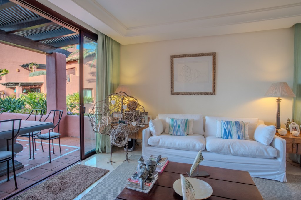 3 Bed, 3 Bath, ApartmentFor Sale, Estepona, Malaga