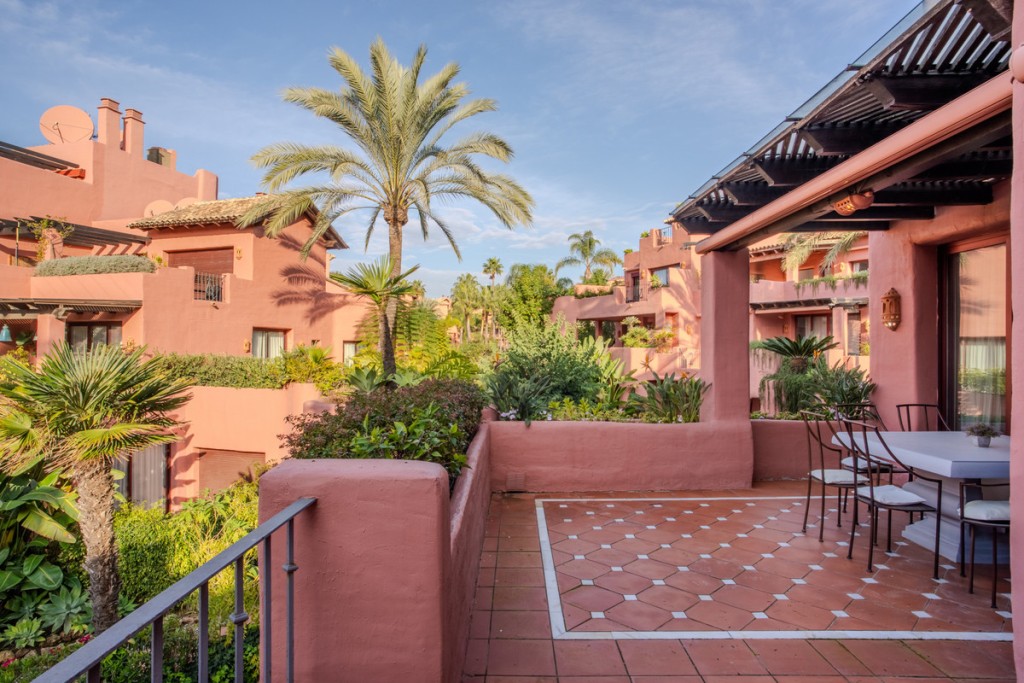 3 Bed, 3 Bath, ApartmentFor Sale, Estepona, Malaga
