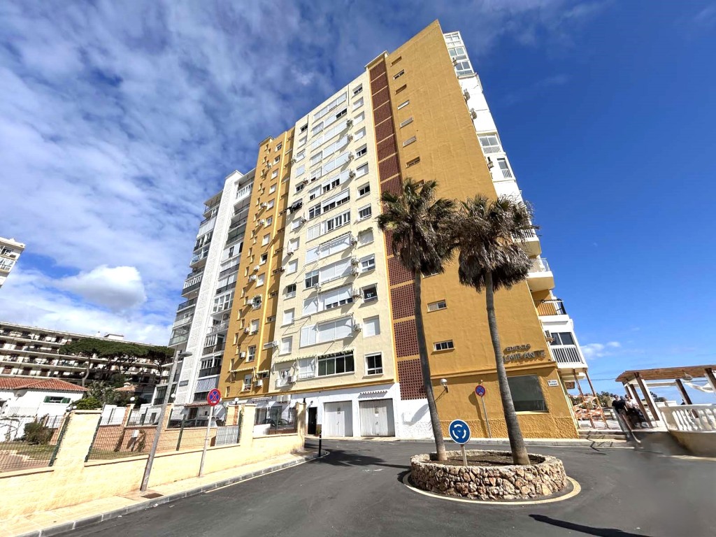 1 Bath, ApartmentFor Sale, Calahonda, Malaga