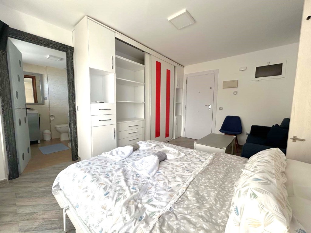1 Bath, ApartmentFor Sale, Calahonda, Malaga