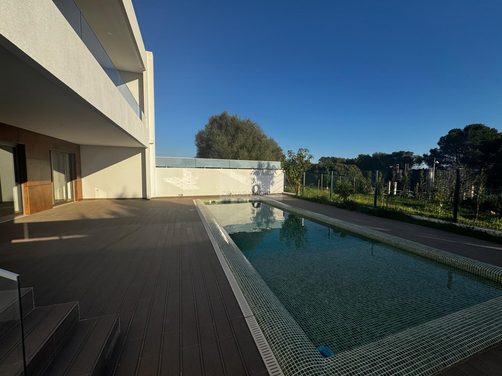 3 Bed, 4 Bath, HouseFor Sale, Mexilhoeira Grande, Portimão, Faro, 8500-130