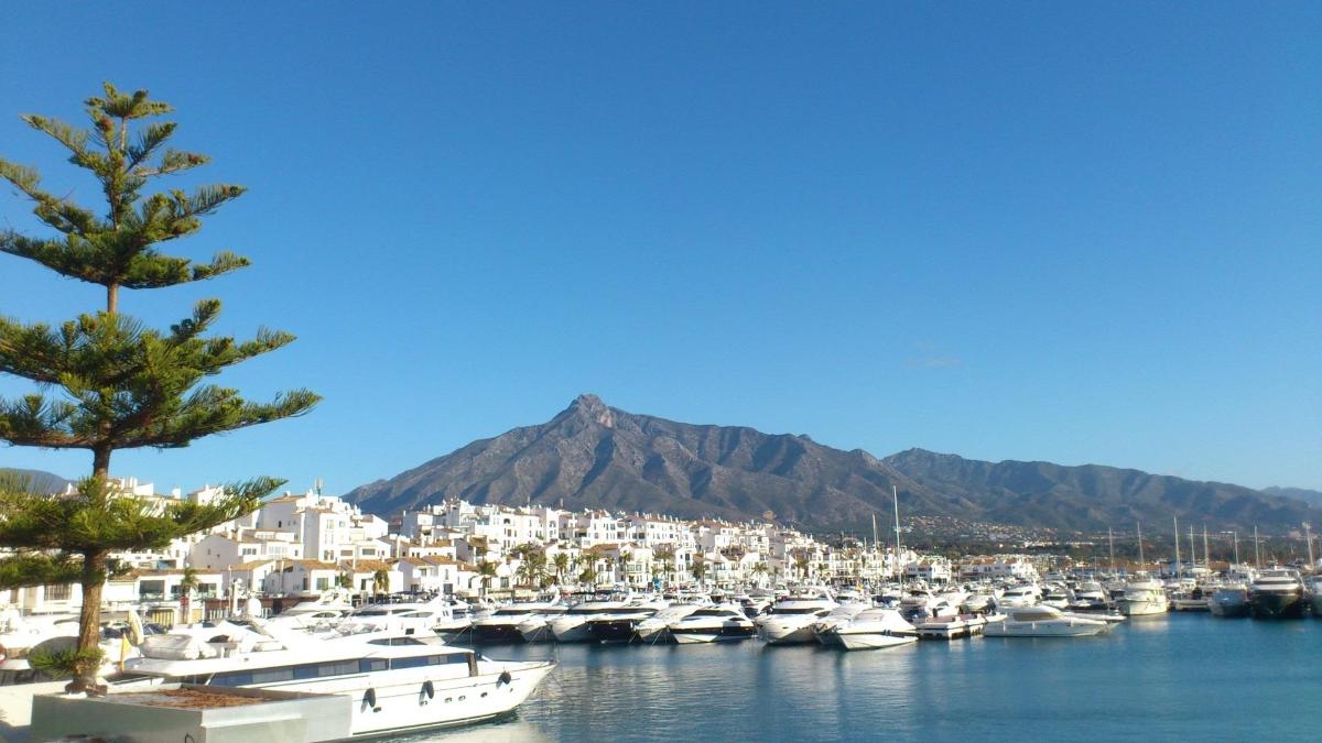 2 Bed, 2 Bath, ApartmentFor Sale, Marbella, Costa del Sol