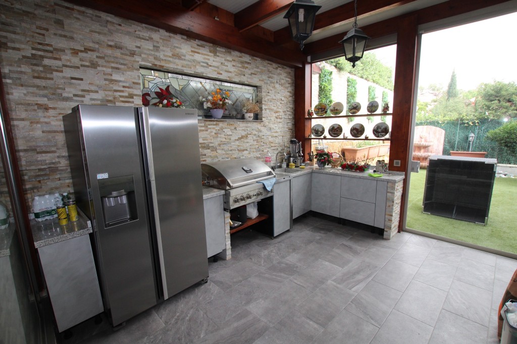 4 Bed, 3 Bath, HouseFor Sale, Marbella, Malaga