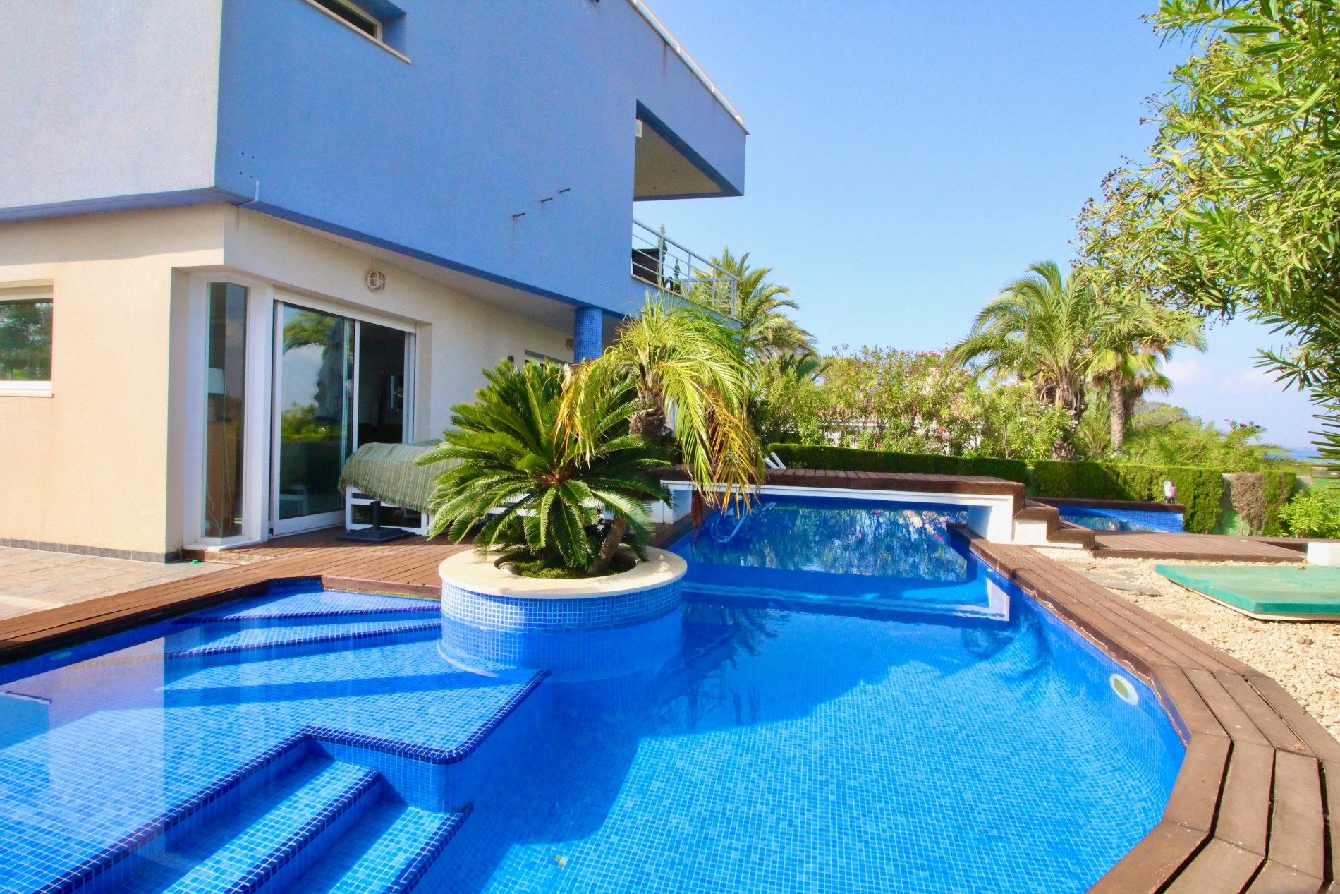 5 Bed, 3 Bath, HouseFor Sale, La Manga Del Mar Menor, Murcia