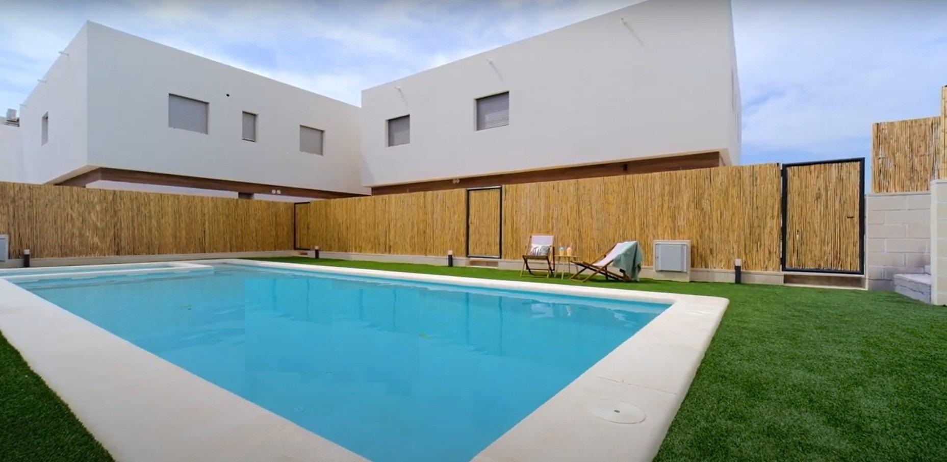 3 Bed, 2 Bath, HouseFor Sale, Villamartin, Alicante