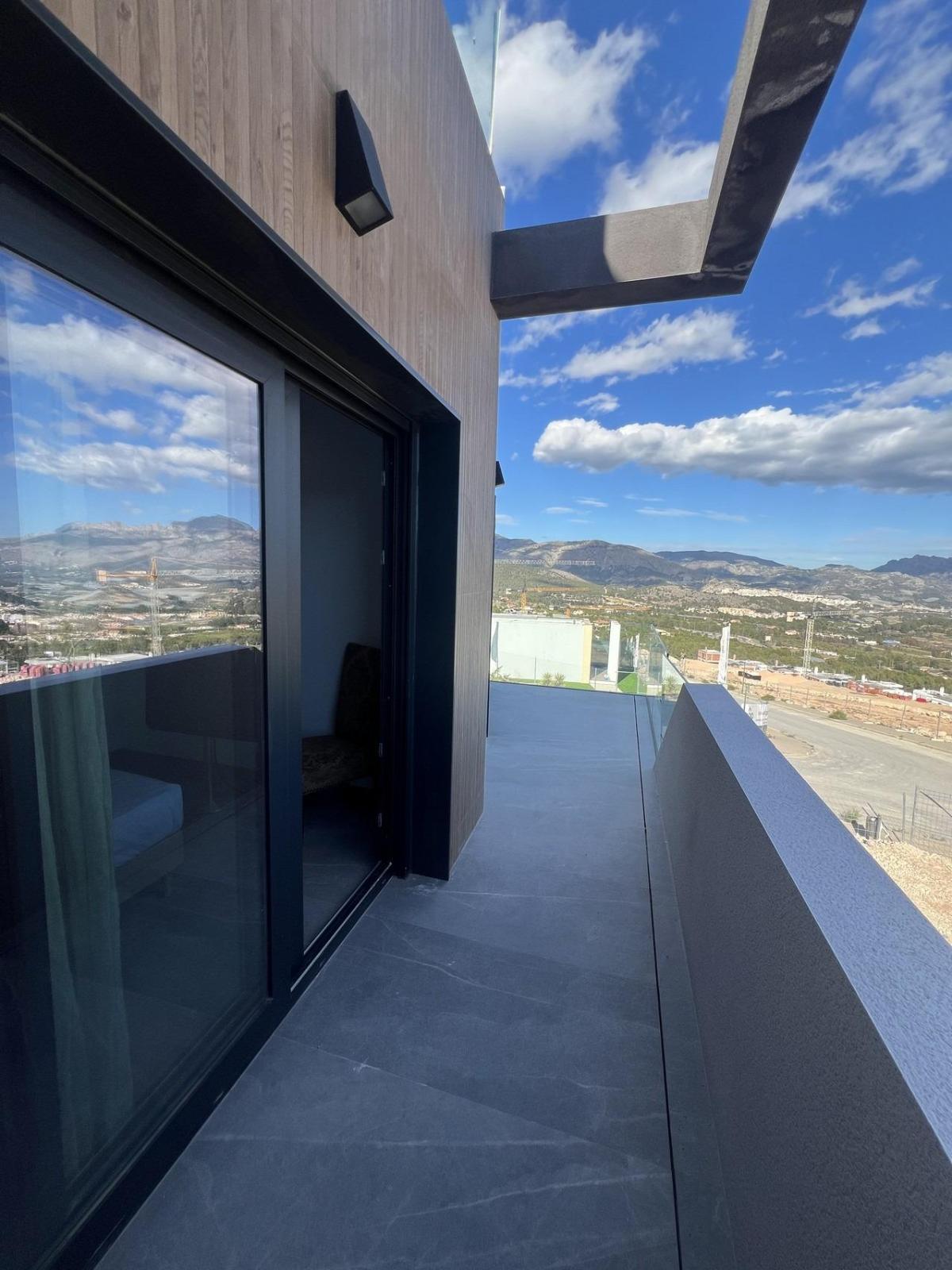 3 Bed, 2 Bath, HouseFor Sale, Polop, Alicante