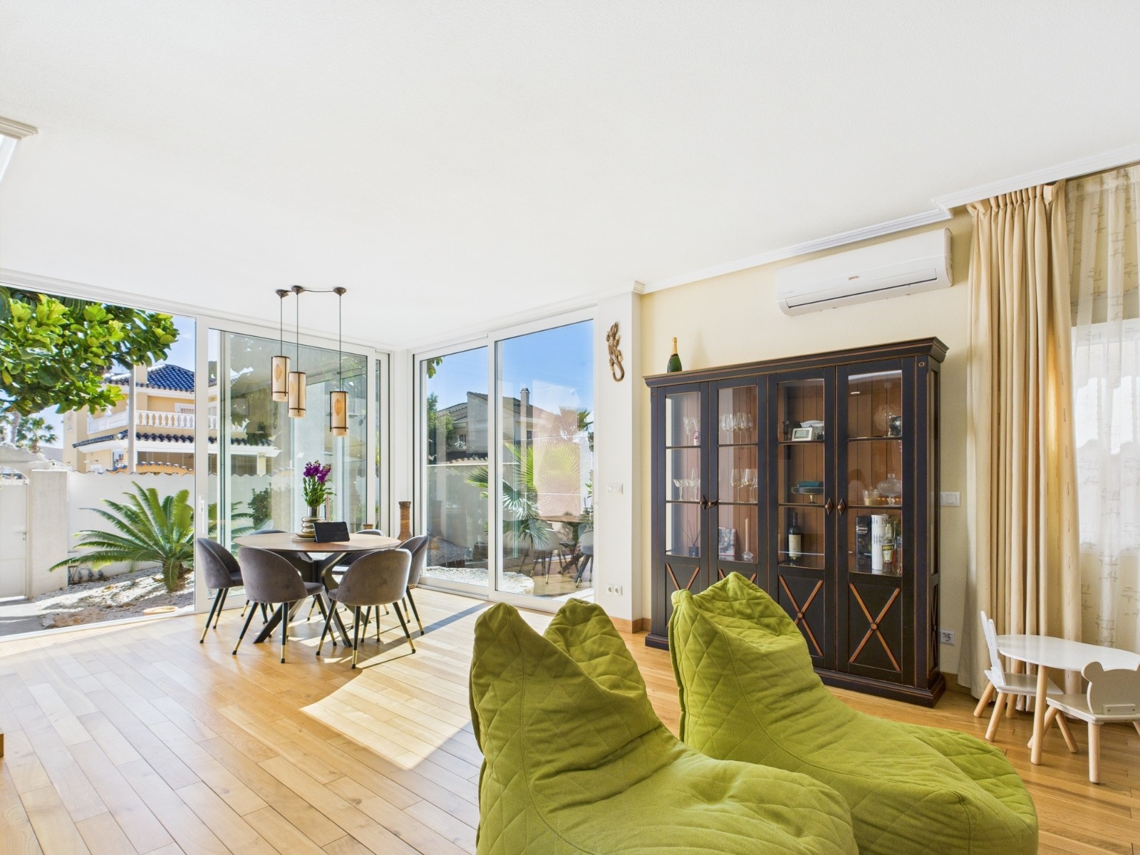 4 Bed, 4 Bath, HouseFor Sale, Los Alcazares, Murcia