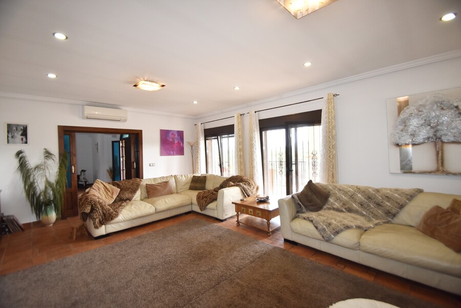 4 Bed, 3 Bath, HouseFor Sale, Bigastro, Alicante