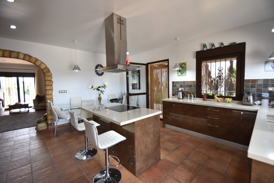 4 Bed, 3 Bath, HouseFor Sale, Bigastro, Alicante