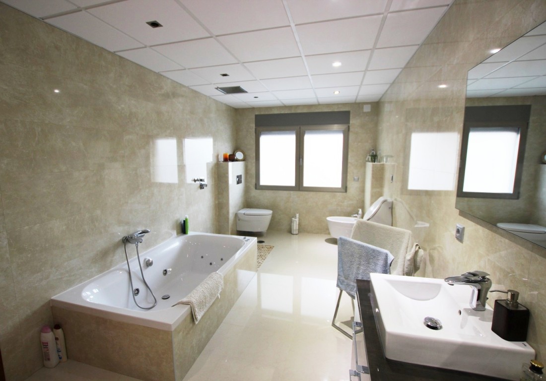 6 Bed, 6 Bath, HouseFor Sale, Albir, Alicante