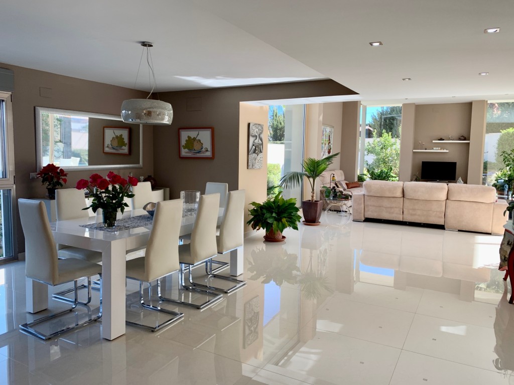 6 Bed, 6 Bath, HouseFor Sale, Albir, Alicante