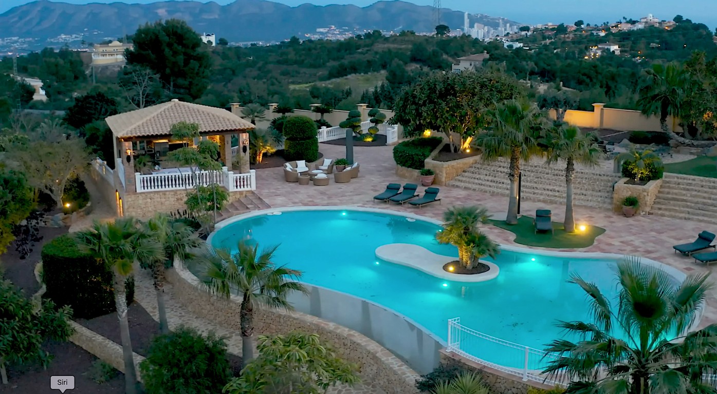 7 Bed, 5 Bath, HouseFor Sale, La Nucia, Alicante