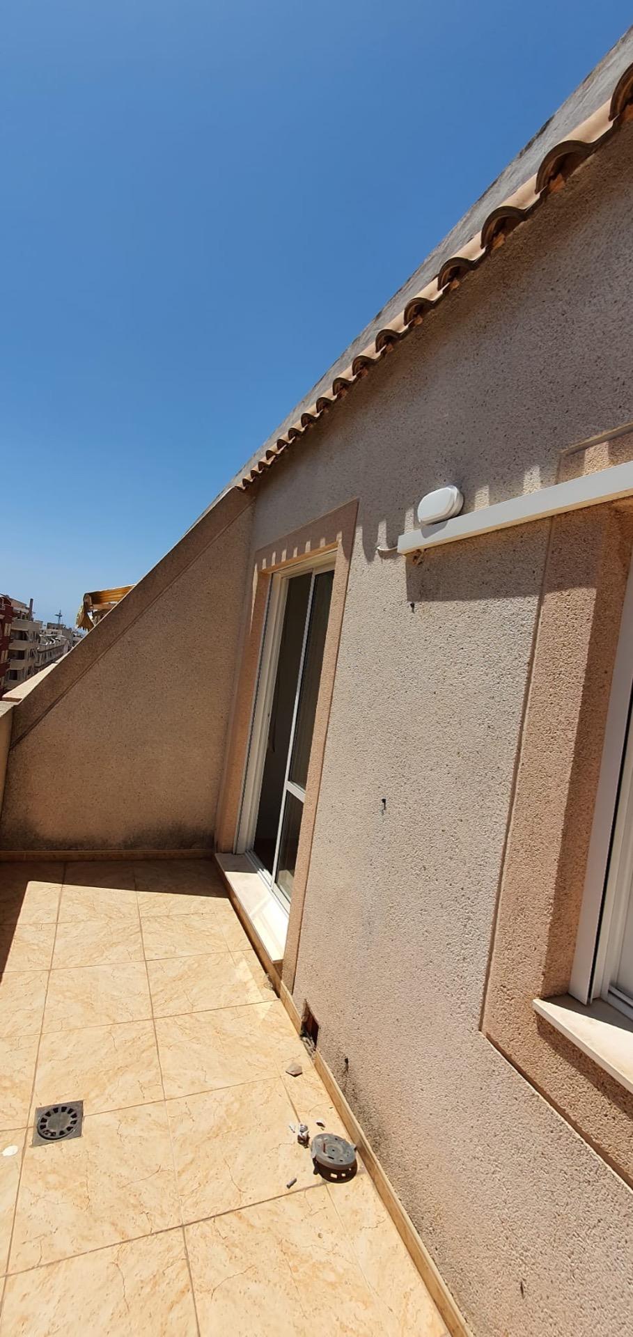 2 Bed, 1 Bath, ApartmentFor Sale, Torrevieja, Alicante