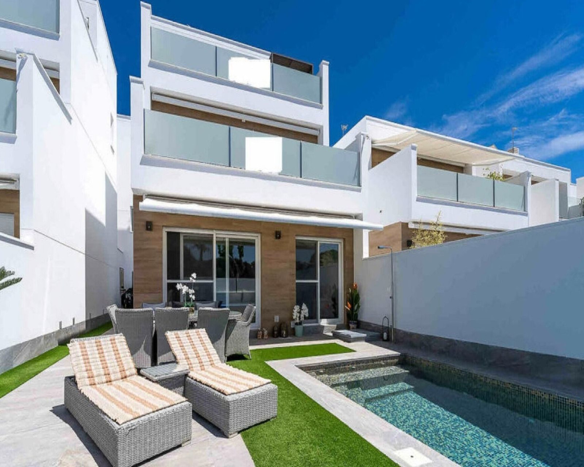 4 Bed, 3 Bath, HouseFor Sale, San Pedro Del Pinatar, Murcia