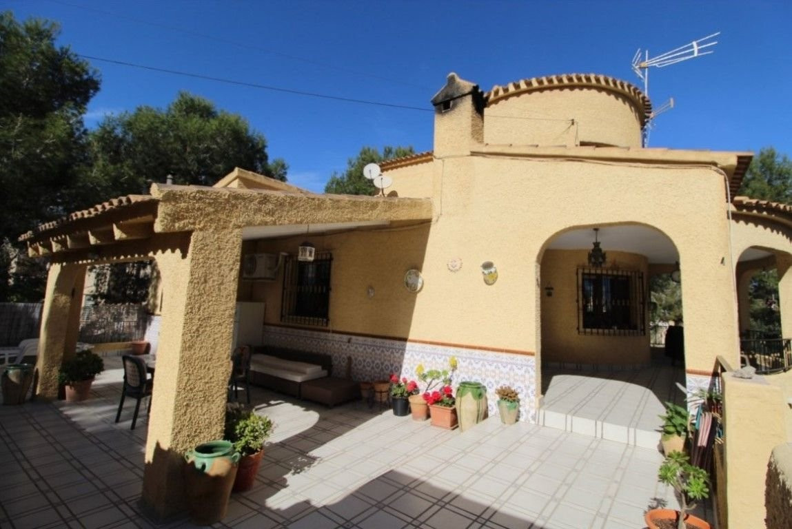 6 Bed, 3 Bath, HouseFor Sale, Orihuela, Alicante