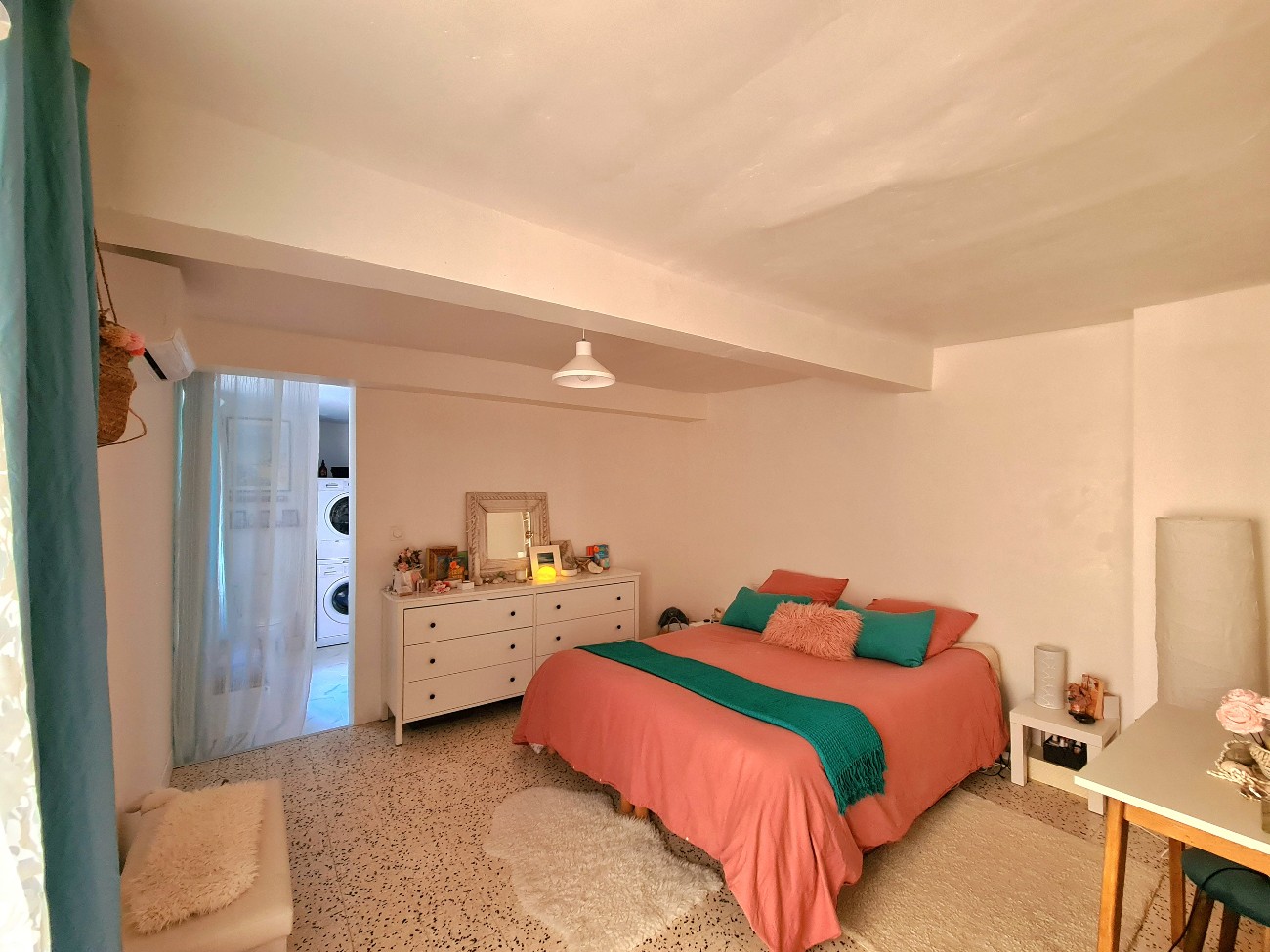 3 Bed, 2 Bath, HouseFor Sale, Saint Chinian, Herault, Languedoc-Roussillon, 34360